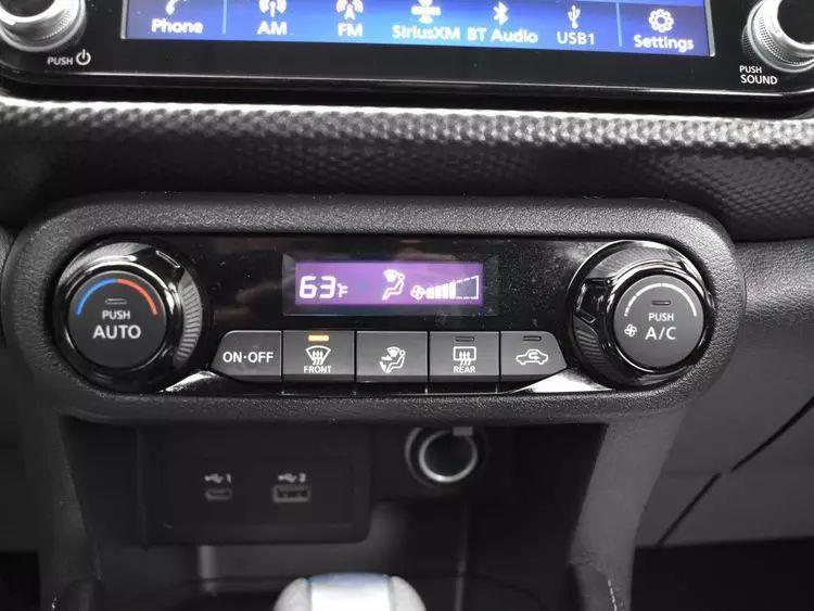 2021 Nissan Kicks SV Sport Utility 4D photo
