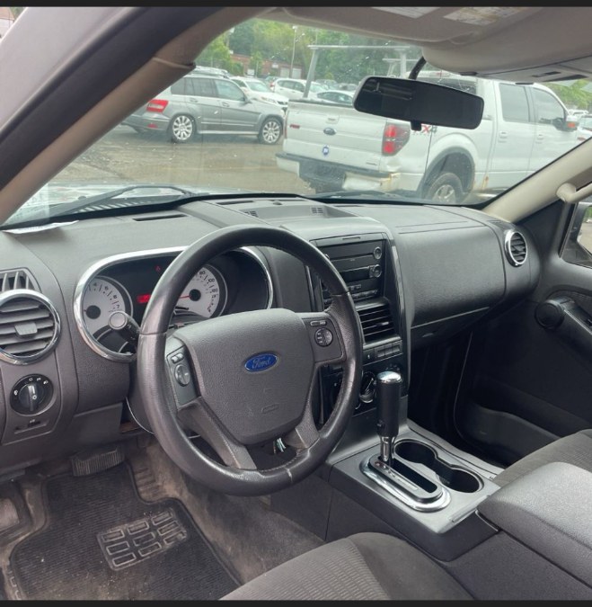 2009 Ford Explorer Sport Trac XLT photo