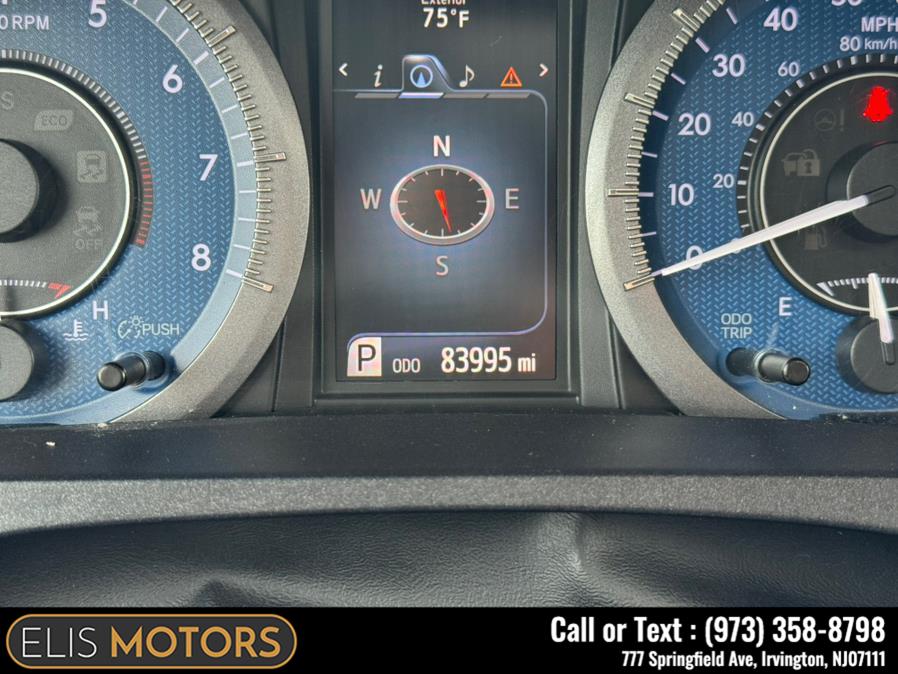 2017 Toyota Sienna Limited AWD 7-Passenger (Natl) photo