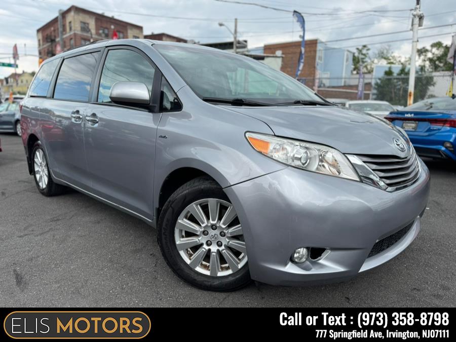 2017 Toyota Sienna Limited AWD 7-Passenger (Natl) photo