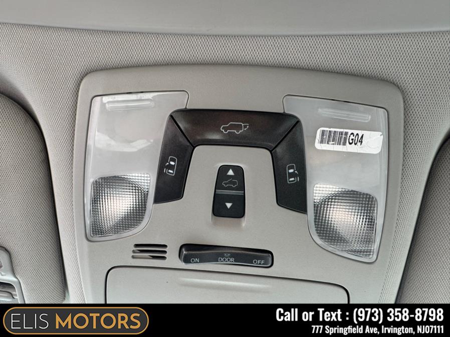 2017 Toyota Sienna Limited AWD 7-Passenger (Natl) photo