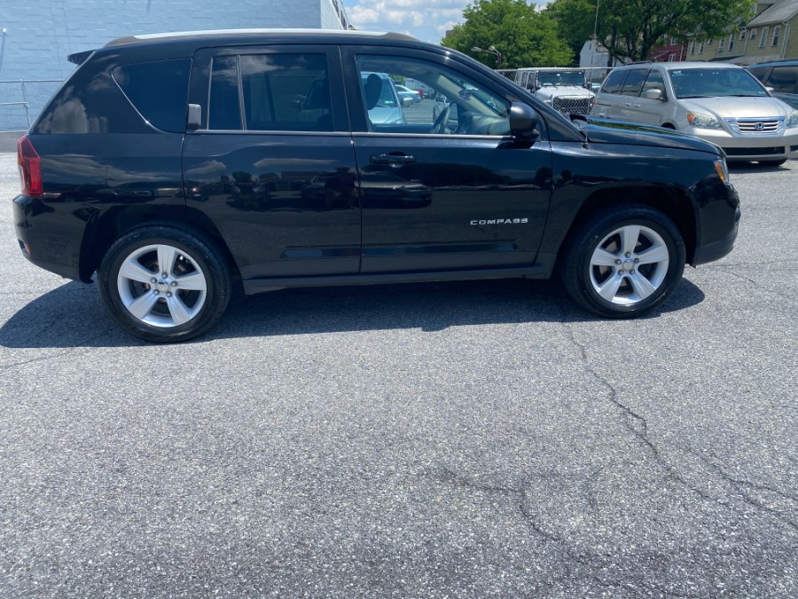 2015 Jeep Compass 4WD 4dr Sport photo