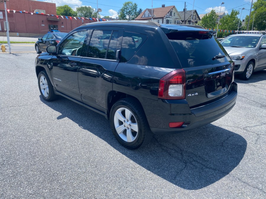 2015 Jeep Compass 4WD 4dr Sport photo