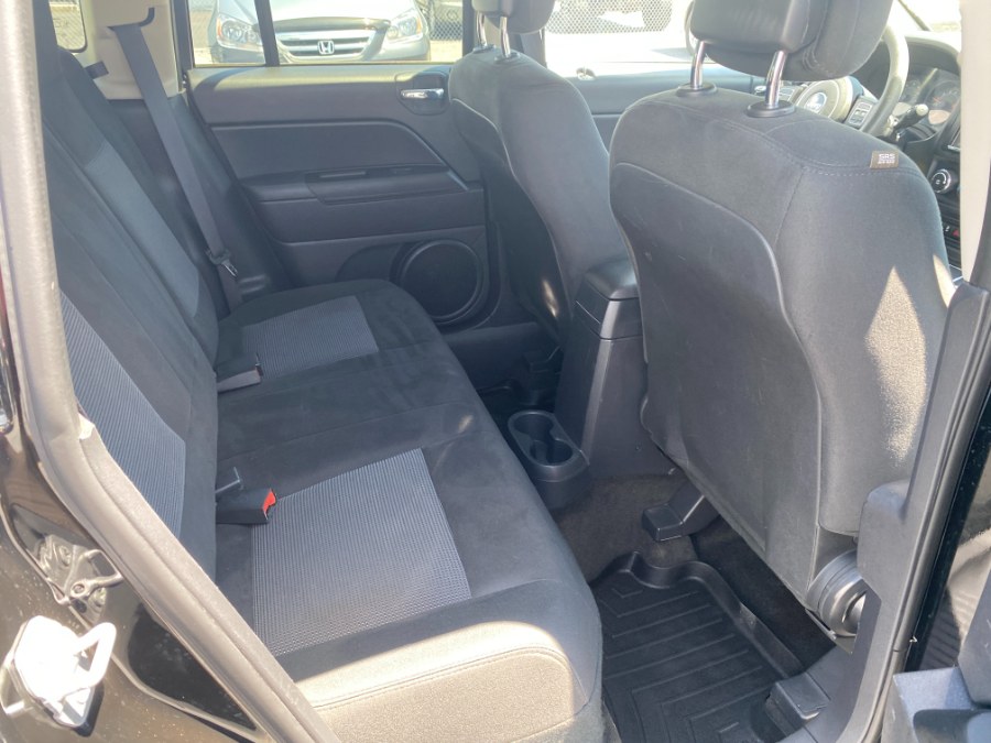 2015 Jeep Compass 4WD 4dr Sport photo