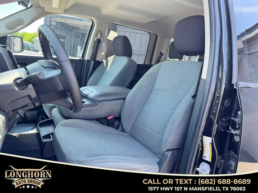 2016 RAM 1500 2WD Crew Cab 140.5