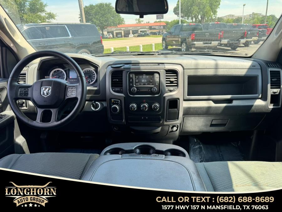 2016 RAM 1500 2WD Crew Cab 140.5