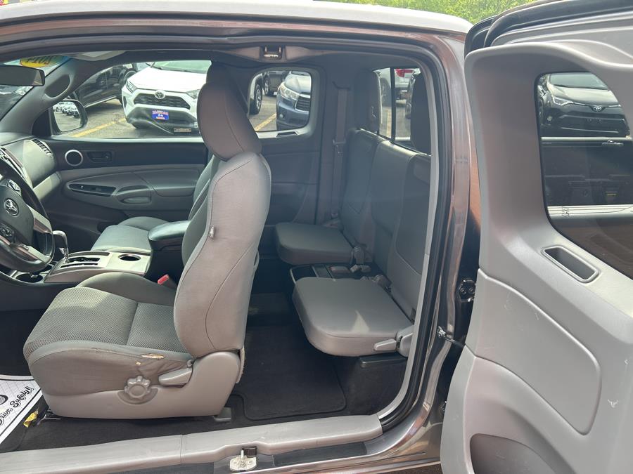 2014 Toyota Tacoma V6 photo