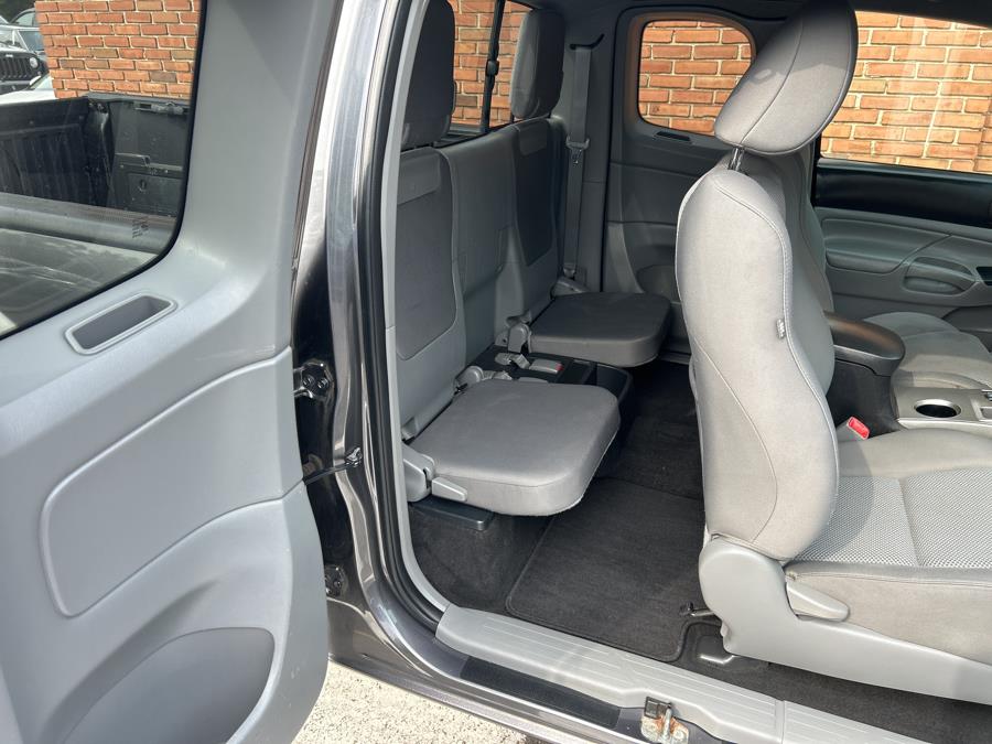 2014 Toyota Tacoma V6 photo