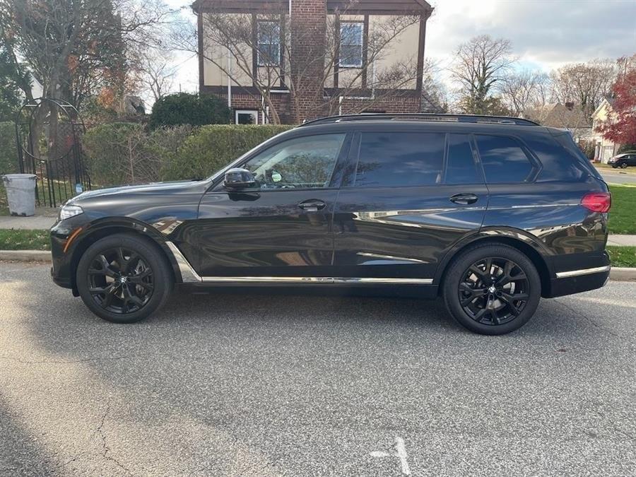 2022 BMW X7 M50i photo
