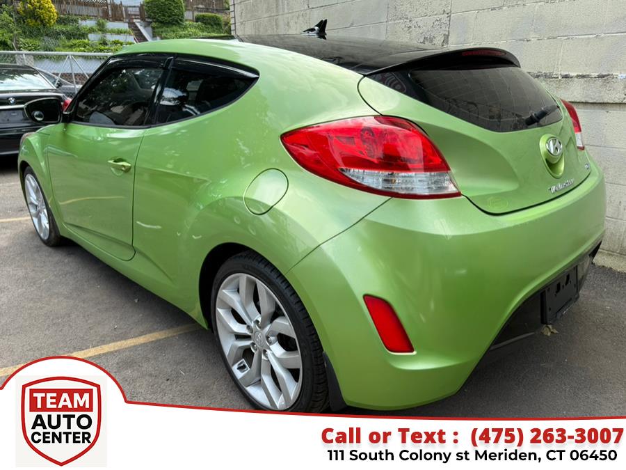 2012 Hyundai Veloster photo