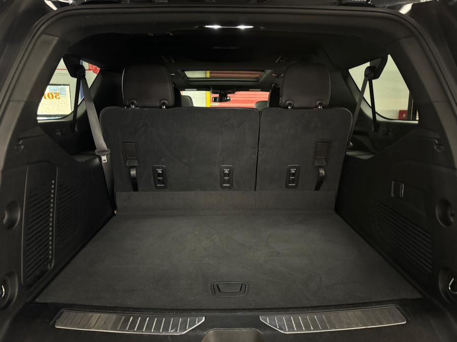 2021 Chevrolet Suburban 4WD 4dr Z71 photo