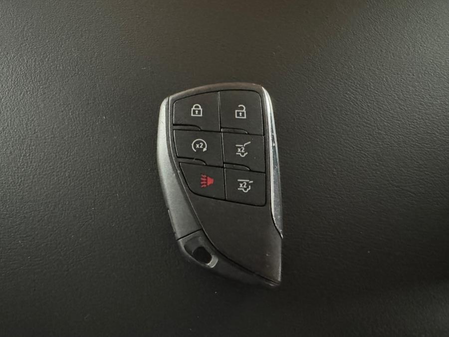 2021 Chevrolet Suburban 4WD 4dr Z71 photo