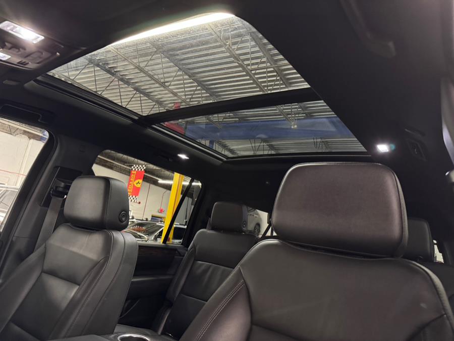 2021 Chevrolet Suburban 4WD 4dr Z71 photo