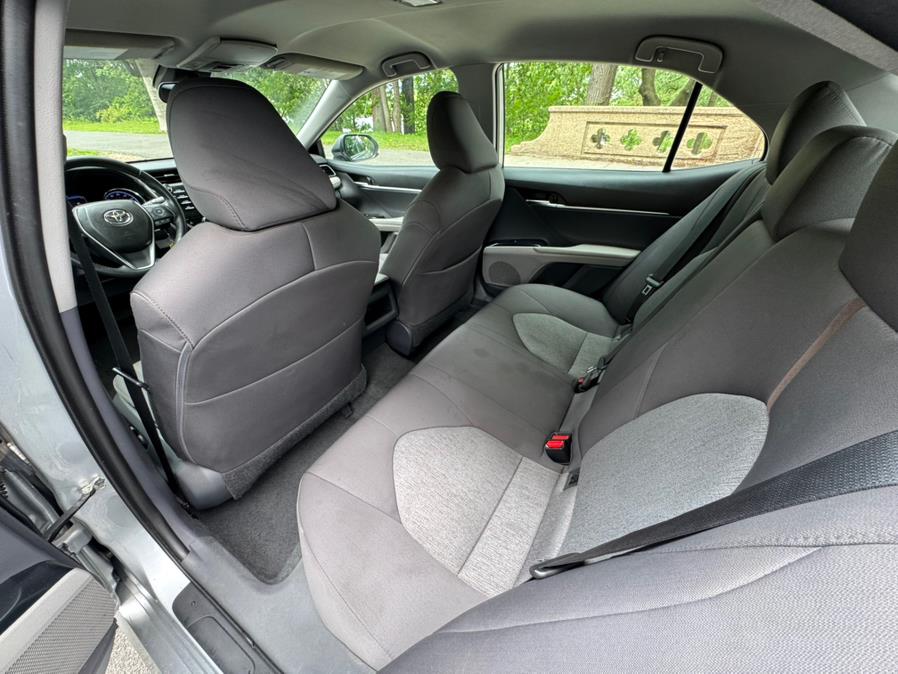 2019 Toyota Camry LE Auto (Natl) photo