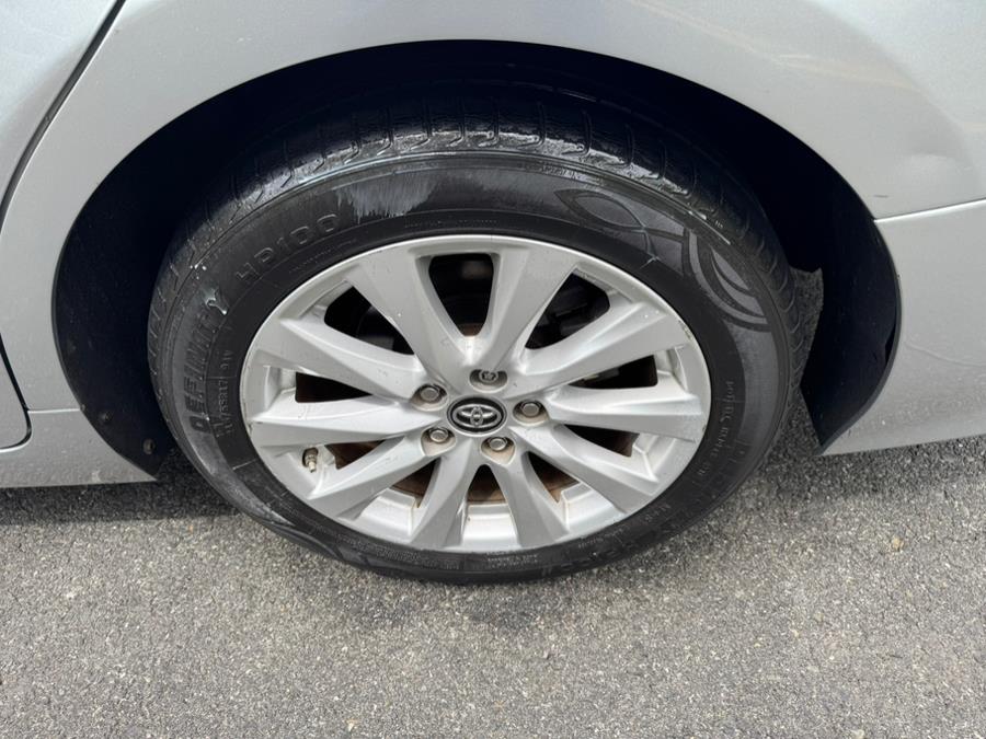 2019 Toyota Camry LE Auto (Natl) photo