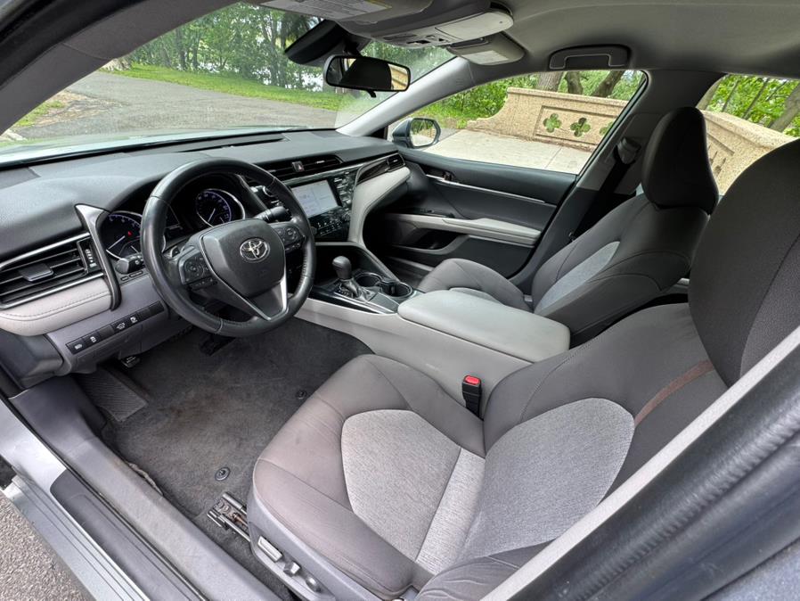 2019 Toyota Camry LE Auto (Natl) photo