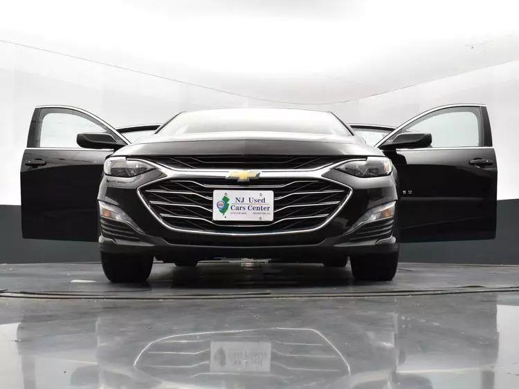 2023 Chevrolet Malibu 1LT Sedan 4D photo