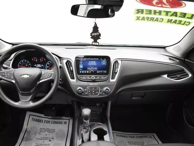 2023 Chevrolet Malibu 1LT Sedan 4D photo