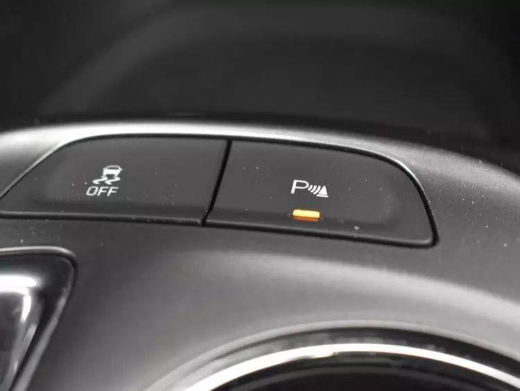 2023 Chevrolet Malibu 1LT Sedan 4D photo