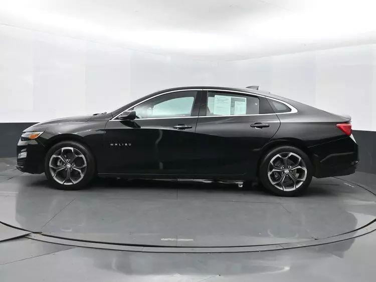 2023 Chevrolet Malibu 1LT Sedan 4D photo