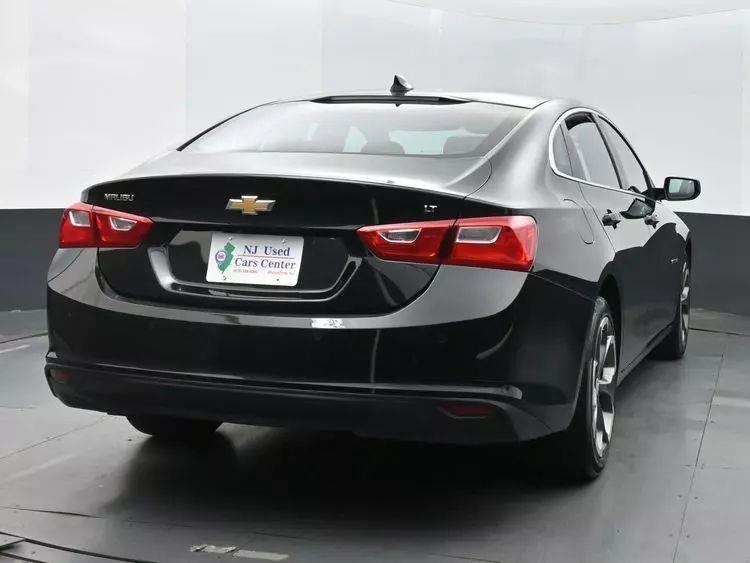 2023 Chevrolet Malibu 1LT Sedan 4D photo