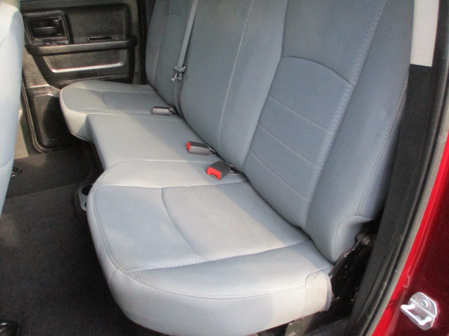 2016 RAM 1500 4WD Quad Cab 140.5