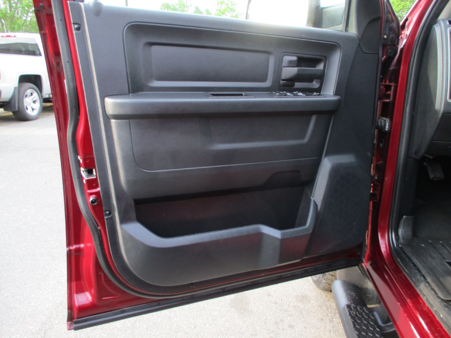 2016 RAM 1500 4WD Quad Cab 140.5
