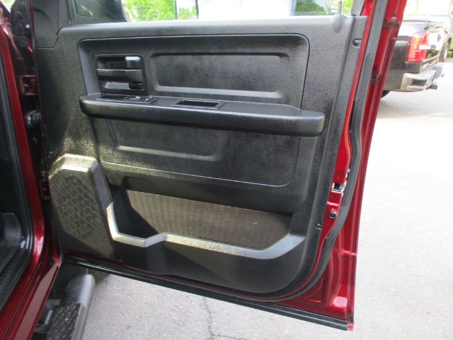 2016 RAM 1500 4WD Quad Cab 140.5