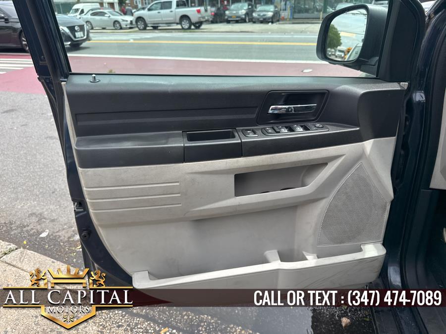 2008 Dodge Grand Caravan SE photo