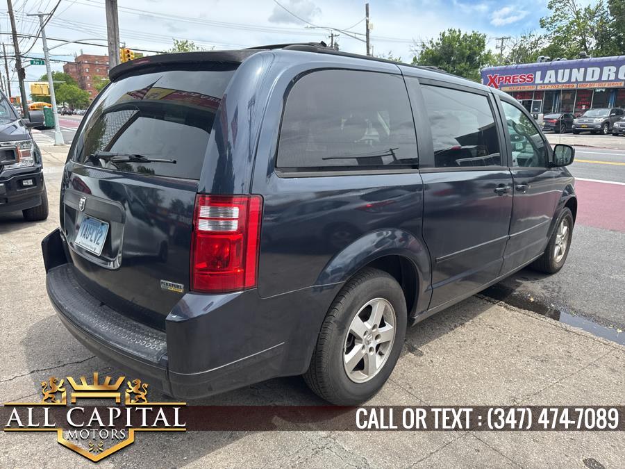 2008 Dodge Grand Caravan SE photo