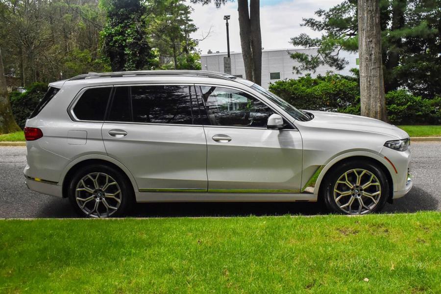 2019 BMW X7 xDrive40i AWD 4dr Sports Activ photo