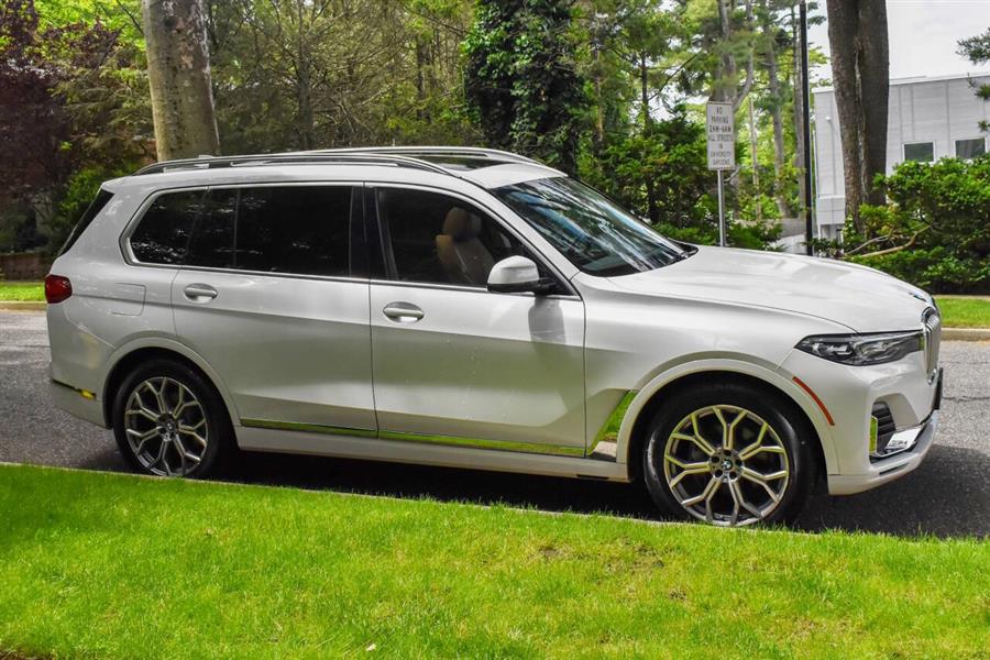 2019 BMW X7 xDrive40i AWD 4dr Sports Activ photo