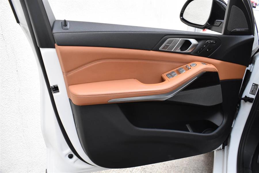2019 BMW X7 xDrive40i AWD 4dr Sports Activ photo