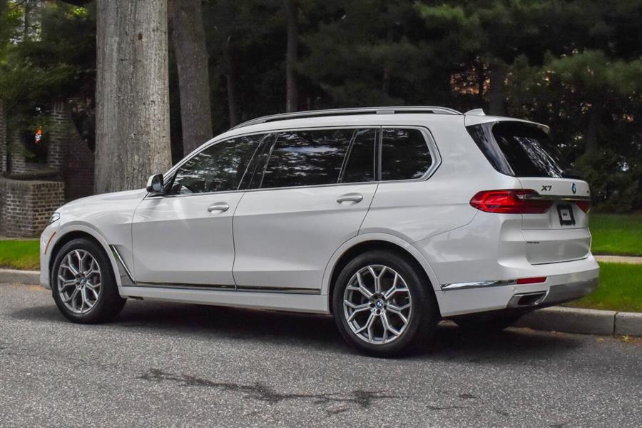 2019 BMW X7 xDrive40i AWD 4dr Sports Activ photo