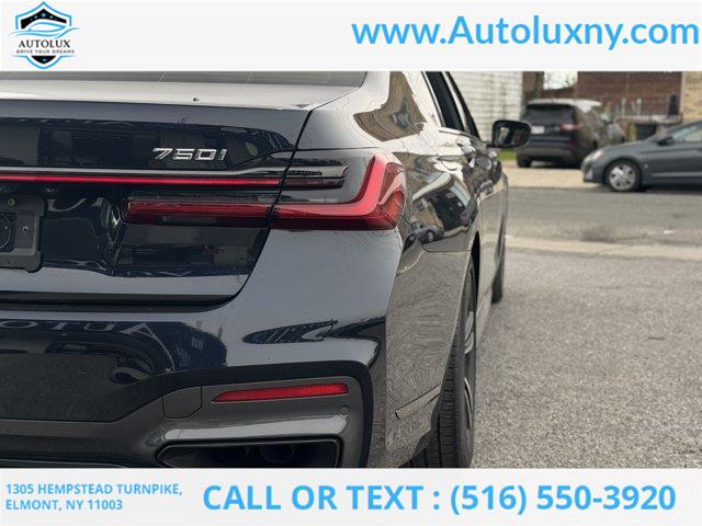 2022 BMW 7-Series 750i xDrive photo