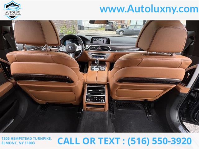 2022 BMW 7-Series 750i xDrive photo