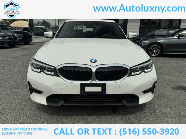 2022 BMW 3-Series 330i xDrive photo