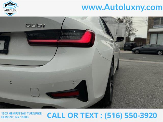 2022 BMW 3-Series 330i xDrive photo