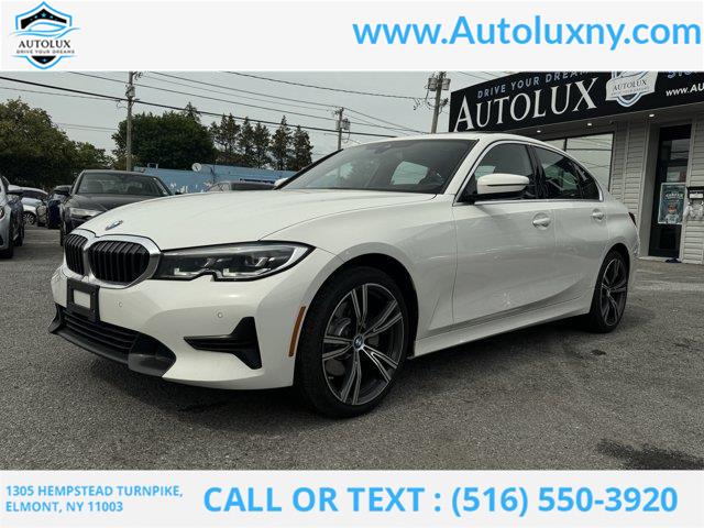 2022 BMW 3-Series 330i xDrive photo