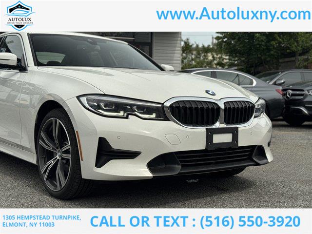 2022 BMW 3-Series 330i xDrive photo