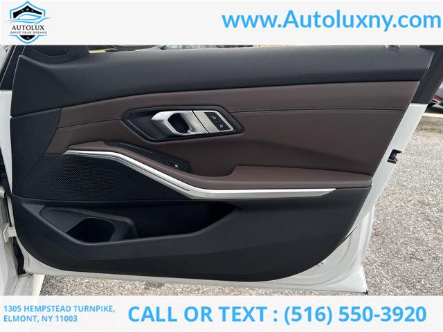 2022 BMW 3-Series 330i xDrive photo
