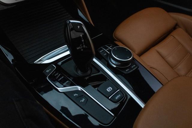 2021 BMW X4 xDrive30i photo