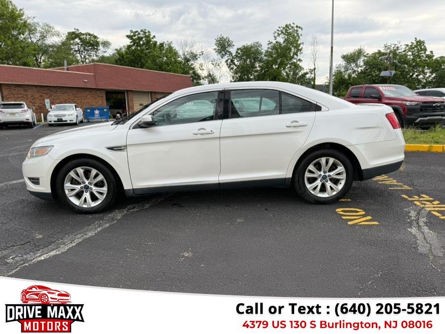 2010 Ford Taurus SEL photo