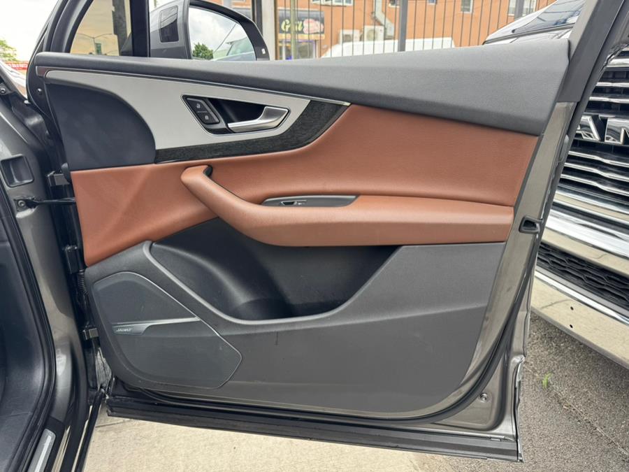 2019 Audi Q7 Premium Plus 45 TFSI quattro photo