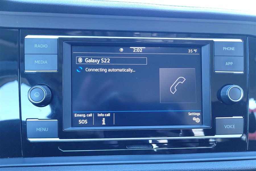 2021 Volkswagen Jetta R-Line Auto photo