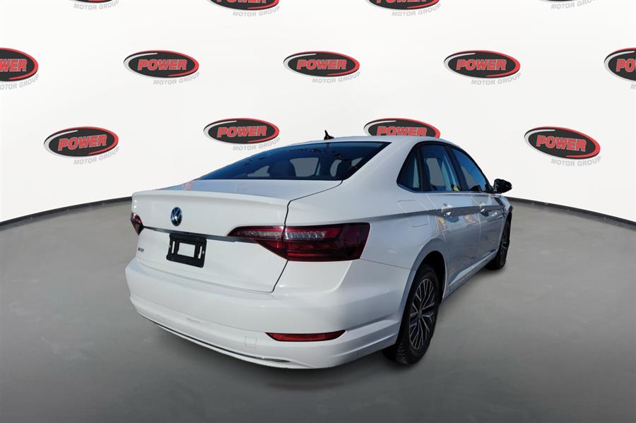 2021 Volkswagen Jetta R-Line Auto photo