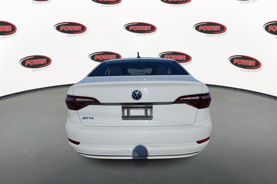2021 Volkswagen Jetta R-Line Auto photo