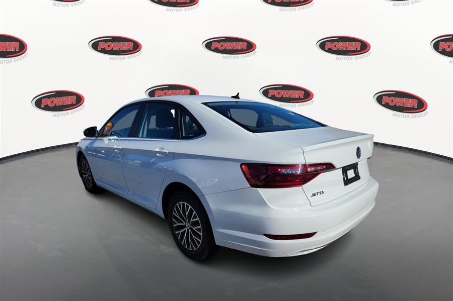 2021 Volkswagen Jetta R-Line Auto photo