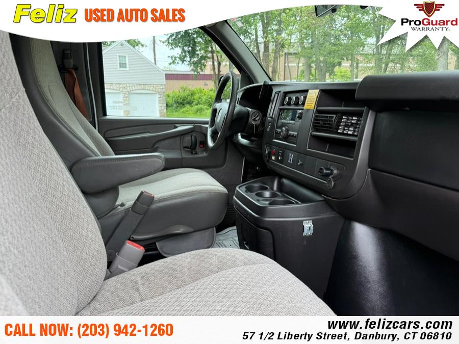 2014 GMC Savana 2500 2500 photo