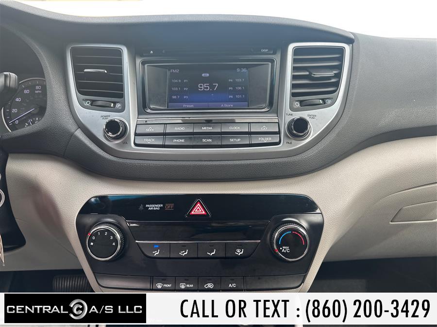 2017 Hyundai Tucson SE AWD photo
